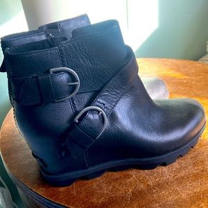 Sorel  heel booties